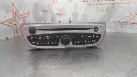 Sistema Audio Radio CD Renault Megane EMOTION BERLINA 110CV 81KW III BERLINA 5 P