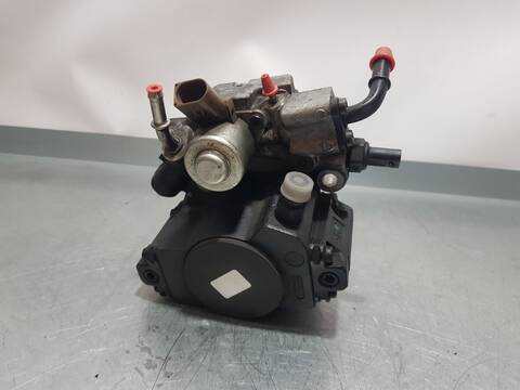 Foto 3ª: Bomba Inyeccion Mercedes Sprinter 2.1 CDI CAT 163CV 120KW CAJA CERRADA [651955] (2006)