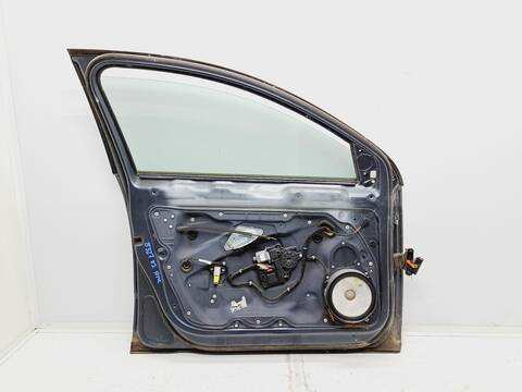 Foto 3ª: Puerta Delantera Izquierda Volkswagen Passat BLUEMOTION BERLINA 110CV 81KW [CBD] (2009)