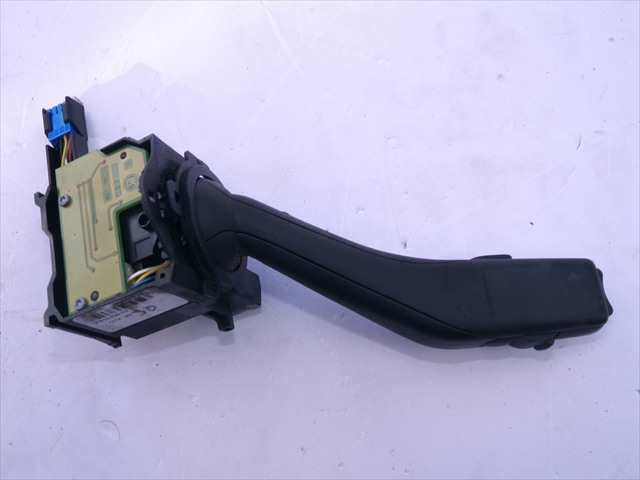 Foto 2ª: Mando Multifuncion Volkswagen Touran 1.9 TDI 2003-2006 [AVQ] (2004)