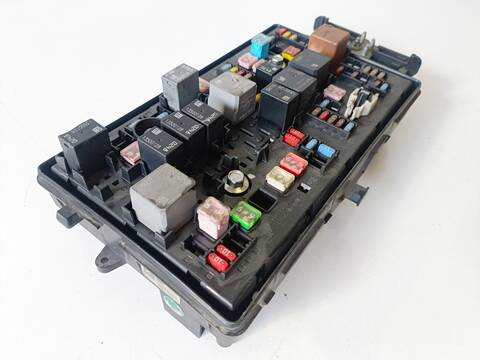 Foto 3ª: Caja Reles Fusibles Opel Insignia EDITION 2.0 CDTI 131CV (2008)