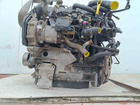 Foto 4ª: Motor Completo Ford Focus AMBIENTE BERLINA 100CV 74KW [FFDA] (2004)