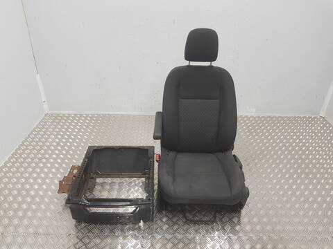 Foto 3ª: Asiento Delantero Izquierdo Ford Transit 300 L2 LIMITED (2019)
