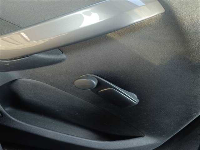 Botonera Elevalunas Peugeot 2008 SIGNATURE 82CV 60KW
