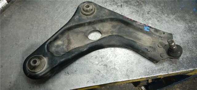Brazo Suspension Delantero Derecho Citroen C Elysee 1.2 EXCLUSIVE [1.2 LTR. - 60 KW 12V VTI - PURETECH]