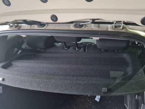 Foto 2ª: Bandeja Trasera Renault Captur DYNAMIQUE 120CV 88KW [H5FD4] (2014)