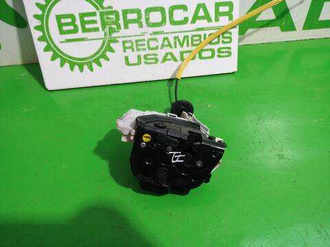 Foto 3ª: Cerradura Puerta Trasera Izquierda Audi A6 2.4 BERLINA 177CV 130KW [BDW] (2004)