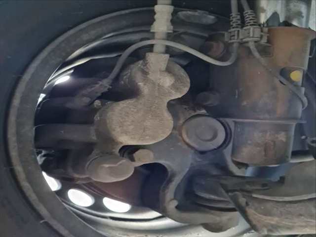 Pinza Freno Delantera Izquierdo Mercedes Sprinter 310/313/316 CDI 906.631/633/635/637) 95CV 70KW CAJA CERRADA