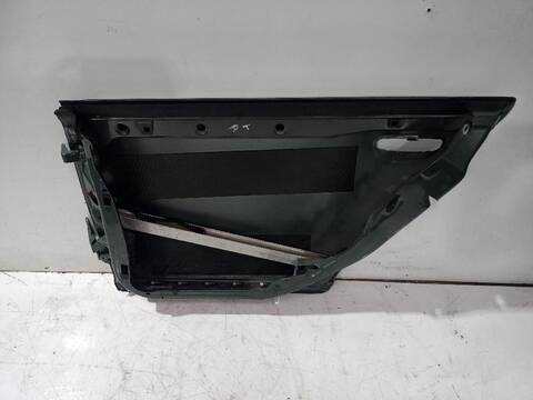 Foto 3ª: Puerta Trasera Derecha Audi A6 2.5 TDI QUATTRO 180CV [BAU] (2001)