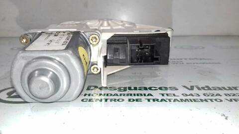 Foto 3ª: Elevalunas Eléctrico Trasero Izquierdo Audi A6 2.4 BERLINA 177CV 130KW [BDW] (2005)