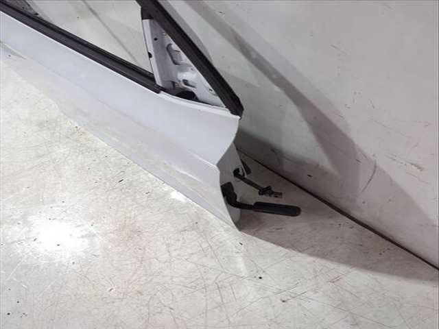 Foto 3ª: Puerta Delantera Derecha Skoda Fabia 1.0 TSI 95CV 70KW [CHZB,DKLD] (2021)