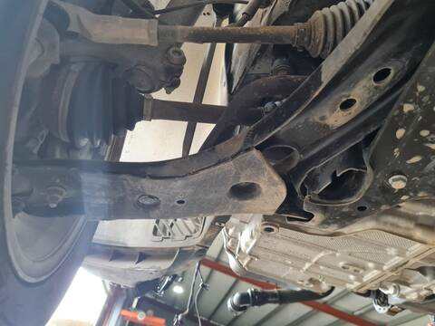Foto 1ª: Brazo Suspension Delantero Izquierdo Skoda Octavia AMBITION PLUS 149CV 110KW [DTTC] (2024)