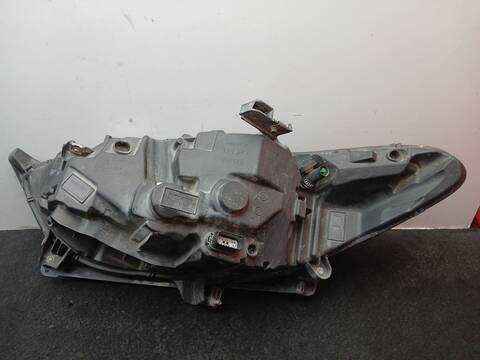 Foto 2ª: Faro Derecho Ford Mondeo 2.0 TDCI HATCHBACK 150CV 110KW [T7CA,T7CC,T7CD,T7CE,T7CF,T7CN,T7CP,T7CQ] (2015)