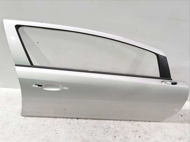 Foto 2ª: Puerta Delantera Derecha Opel Corsa 1.3 CDTI L08 L68) 75CV 55KW [A 13 DTC,Z 13 DTJ] (2014)