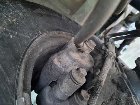 Foto 1ª: Pinza Freno Delantera Derecho Suzuki Jimny TECHO METALICO JLX 80CV 59KW [G13BB] (1998)