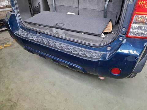 Paragolpes Trasero Nissan Pathfinder 2.5 DCI SE 190CV 140KW
