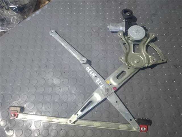 Foto 1ª: Elevalunas Eléctrico Trasero Izquierdo Toyota Prius HÍBRIDO BASIS [HÍBRIDO 57 KW ( 1.5 LTR. - 57 CAT)] [1NZ-FXE]