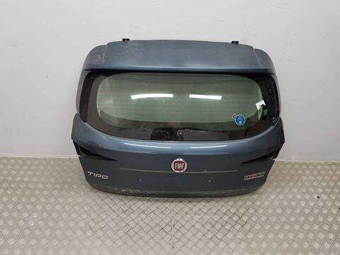 Portón Fiat Tipo LOUNGE