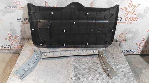 Foto 2ª: Tapizados Cartoneras Suzuki Grand Vitara 1.9 DDIS JLX-EL 5-PTAS.) 129CV 95KW [F9Q268] (2008)