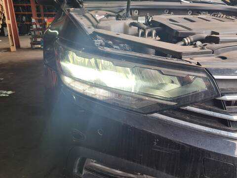 Foto 2ª: Faro Derecho Volkswagen Passat BUSINESS 150CV 110KW [DSRA] (2020)