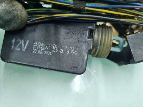 Foto 3ª: Cerradura Puerta Delantera Derecha Mercedes Sprinter 413 CDI 904.612-613) 129CV 95KW CAJA ABIERTA [611981] (2005)