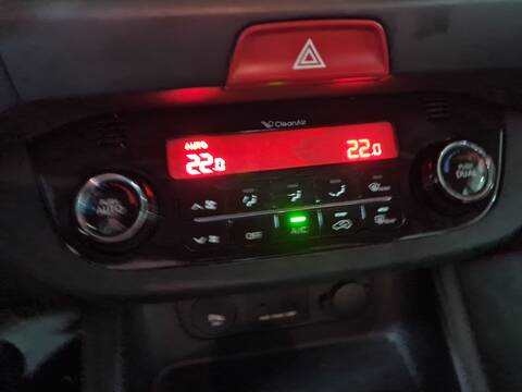 Foto 4ª: Mando Climatizador Kia Sportage DRIVE 4X2 136CV 100KW [D4HA] (2011)