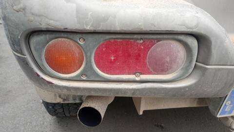 Foto 2ª: Piloto Trasero Izquierdo Nissan Terrano COMFORT 125CV 92KW [TD27TI] (1999)