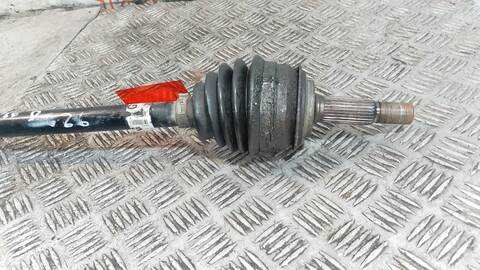 Foto 2ª: Transmision Delantera Derecha Toyota Yaris ACTIVE 90CV 66KW [1NDTV] (2014)