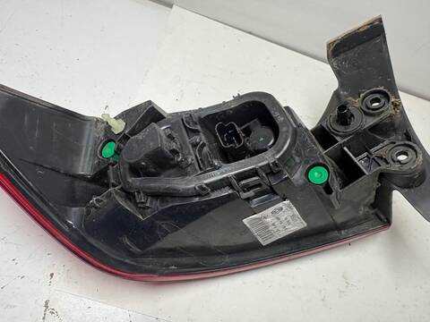 Foto 2ª: Piloto Trasero Derecho Renault Clio H4B400 (2014)