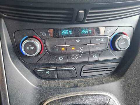 Foto 4ª: Mando Climatizador Ford Kuga TREND 120CV 88KW [BNMC] (2018)