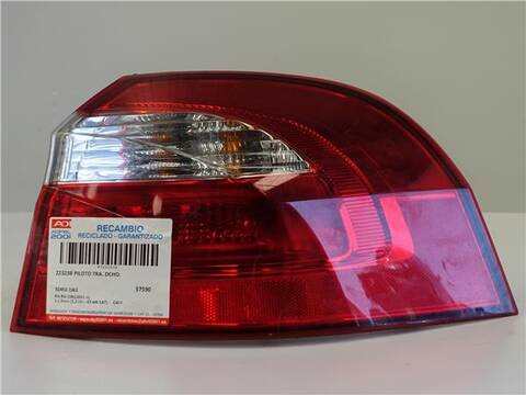 Piloto Trasero Derecho Kia Rio 1.2 BASIC 84CV 62KW