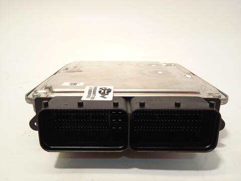 Foto 3ª: Centralita Motor ECU Audi A4 3.0 TDI QUATTRO AVANT 245CV 180KW [CKVC] (2015)