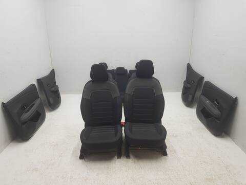 Foto 2ª: Juego Asientos Completos Dacia Sandero COMFORT 113CV 83KW (2022)