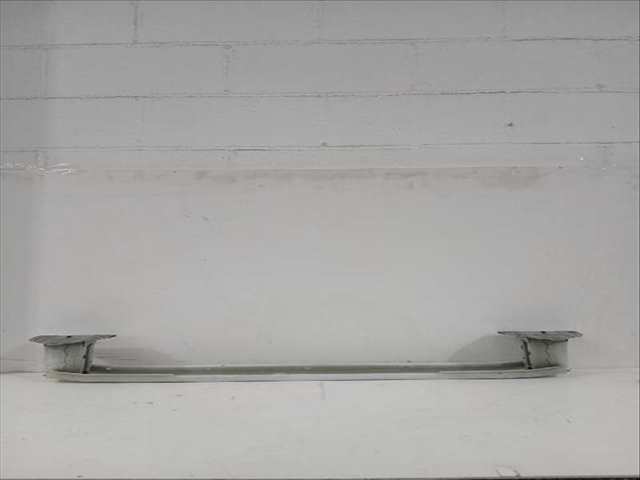 Foto 3ª: Refuerzo Paragolpes Trasero Toyota Yaris ACTIVE 112CV [2NRFKE] (2017)