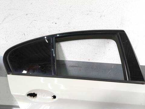 Foto 2ª: Puerta Trasera Derecha Bmw Serie 5 518 600 CV 441KW [S63B44B, S63B44T4, S63]