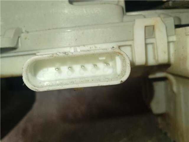 Foto 3ª: Cerradura Puerta Delantera Derecha Audi Q3 2.0 ATTRACTION [2.0 LTR. - 110 KW 16V TDI]
