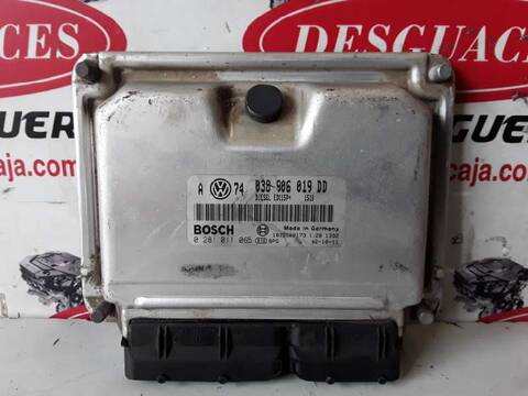 Foto 1ª: Centralita Motor ECU Volkswagen Bora CONCEPTLINE 1.9 TDI 101CV (1998)