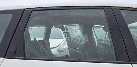 Foto 1ª: Luna Trasera Derecha Renault Scenic PRIVILEGE 131CV 96KW (2013)