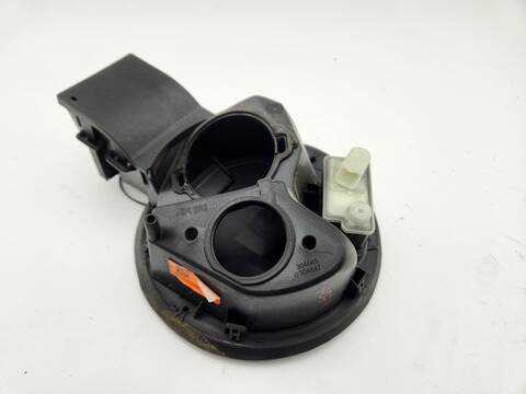 Foto 4ª: Tapa Exterior Combustible Renault Clio EQUILIBRE 100CV 74KW [K9K876] (2023)