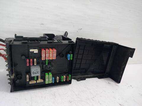 Foto 2ª: Caja Reles Fusibles Seat Altea FAMILY 105CV [BXE] (2006)