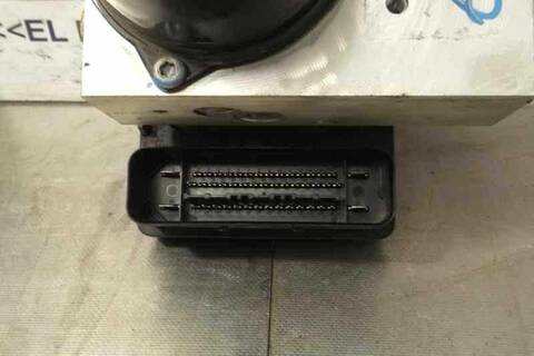 Foto 3ª: Abs Mercedes Clase C 160 C 180 COMPRESSOR 203.746) COUPE 143CV 105KW [M271946] (2005)