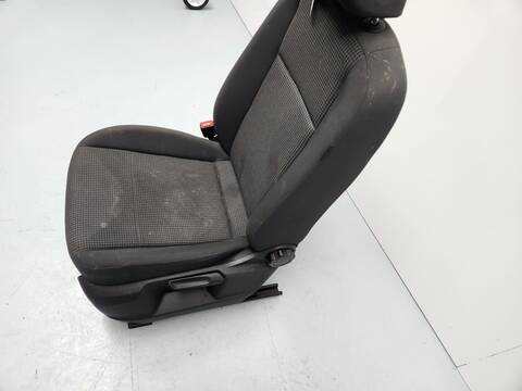 Foto 4ª: Asiento Delantero Izquierdo Volkswagen Caddy BASE 74CV 55KW [DTRF] (2024)