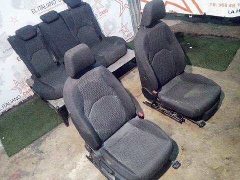 Foto 3ª: Asientos Traseros Seat Leon STYLE 150CV 110KW [CZEA] (2015)