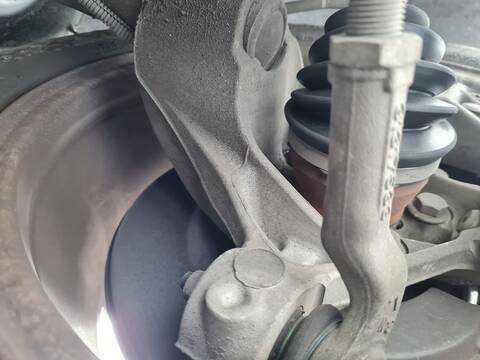 Mangueta Delantera Izquierda Volvo V40 KINETIC 120CV 88KW