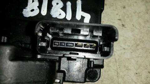 Foto 3ª: Cerradura Puerta Trasera Izquierda Nissan Qashqai 2.0 16V CAT 141CV 104KW [MR20] (2009)