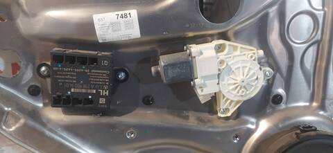 Foto 2ª: Elevalunas Manual Trasero Izquierdo Mercedes Clase C 160 C 220 CDI BLUEEFFICIENCY 204.002) 170CV 125KW [651911] (2012)