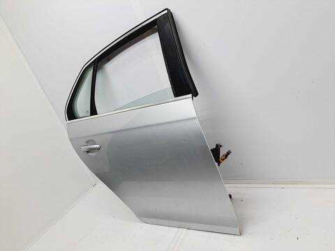 Foto 2ª: Puerta Trasera Derecha Volkswagen Jetta 2.0 TDI 140CV 103KW [BKD] (2008)