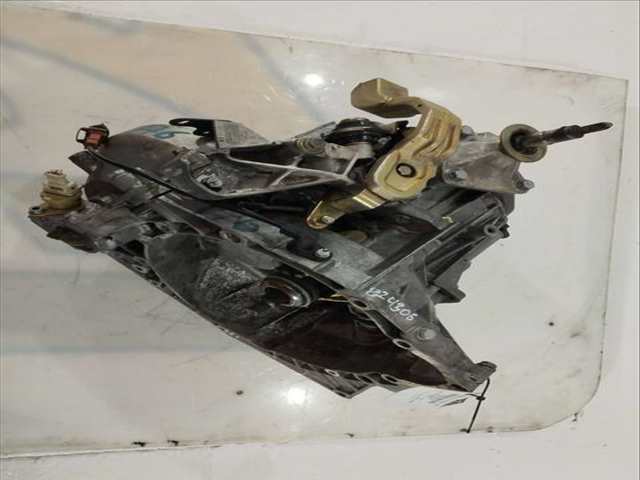 Foto 3ª: Caja Cambios Peugeot 806 SRDT 109CV 80KW [P8C] (1996)