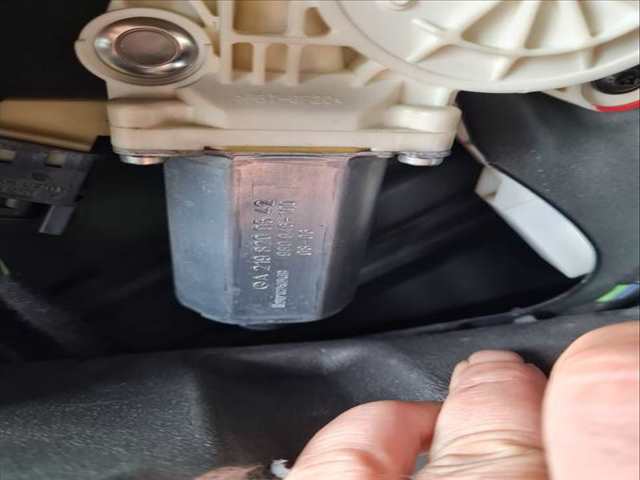 Foto 2ª: Elevalunas Manual Trasero Izquierdo Mercedes Clase C 160 280 219.354) 231CV 170KW [M272943] (2008)