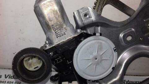 Foto 2ª: Elevalunas Eléctrico Delantero Derecho Toyota Auris 1.4 16V CAT 97CV 71KW [4ZZ] (2007)